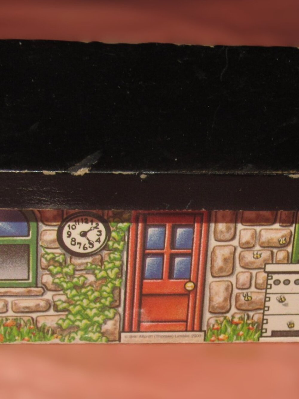 Thomas Wooden Railway Train Engine Track Beekeeper's House